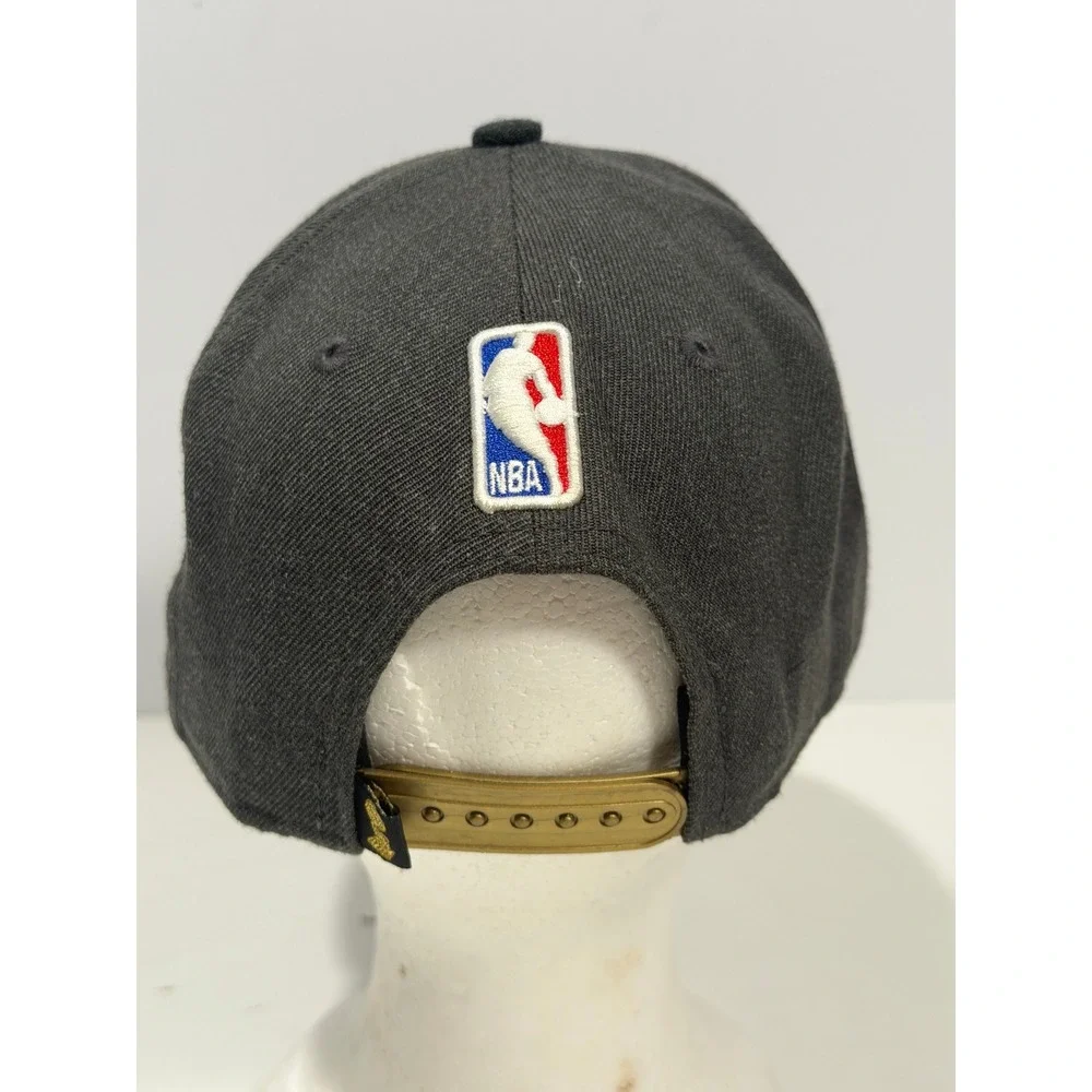 New‎ Era Golden State Warriors 2018 NBA Champions 9FIFTY Snapback Hat Grey Gold